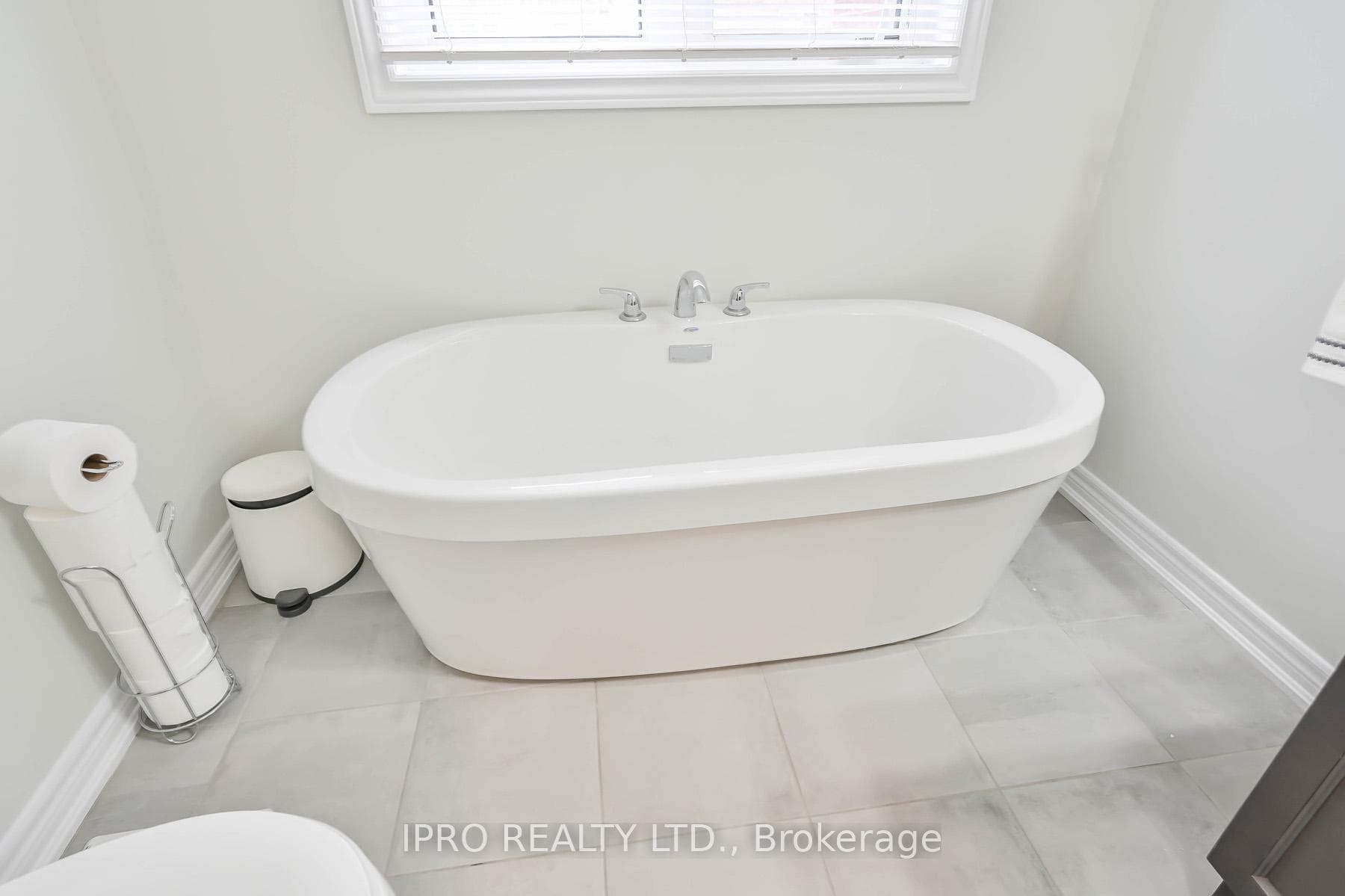 21 Talence Drive photo 32