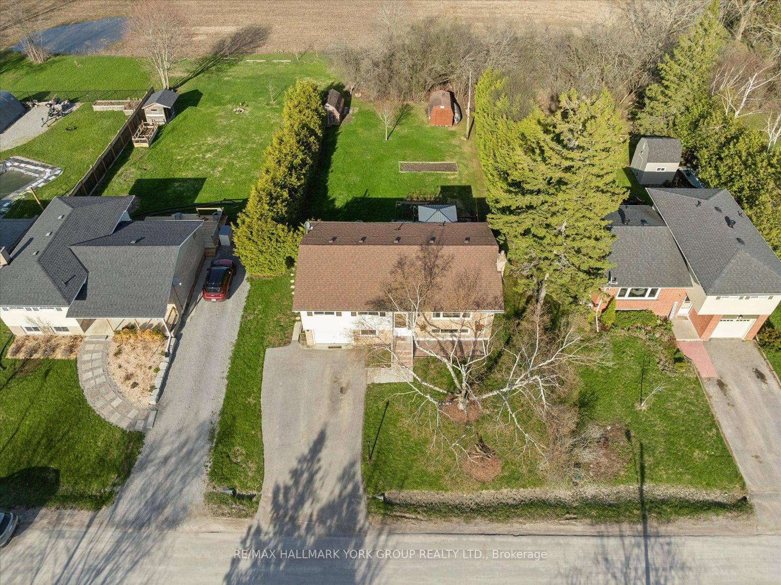 61 Adelaide Street photo 46
