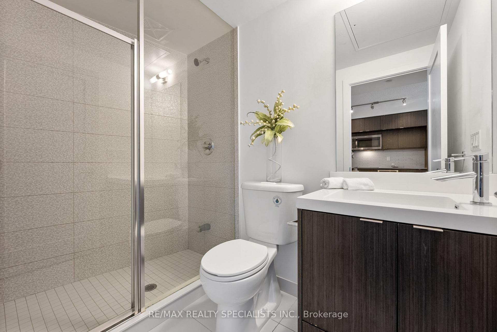 10 York Street Unit 2502 photo 16