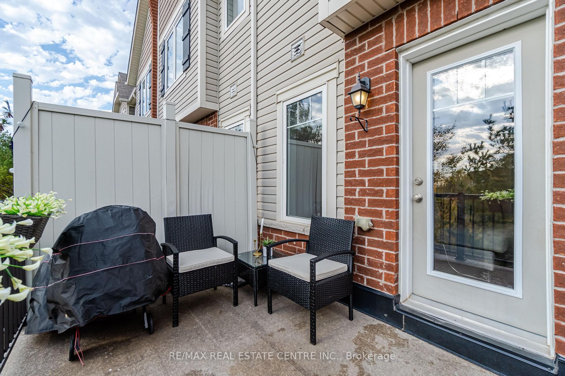 6020 derry Road Unit 60 photo 17