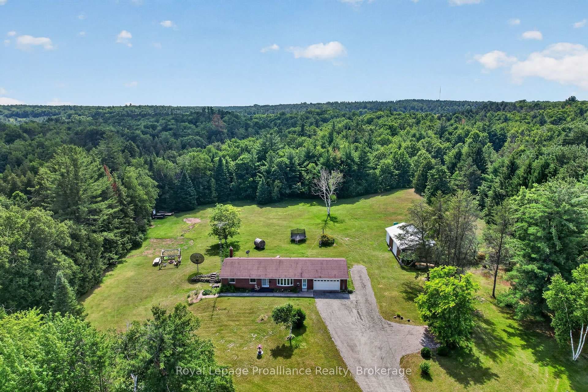 150 Woodland Road photo 3