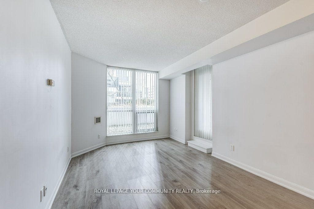 5793 Yonge Street Unit 211 photo 18