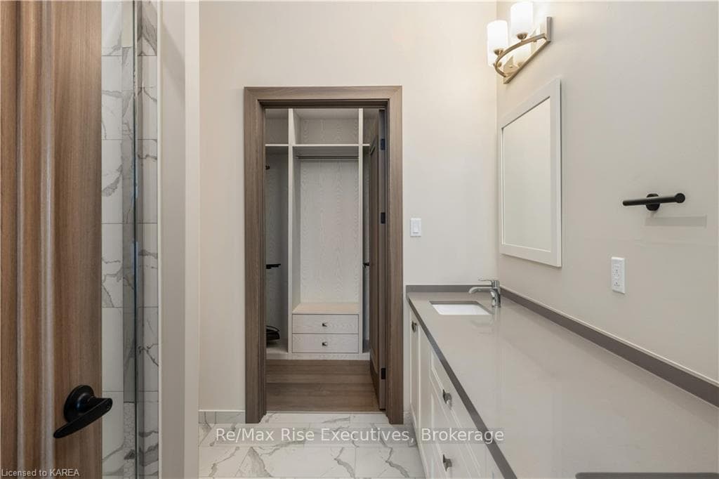 2274 PRINCESS Street Unit 111 photo 25