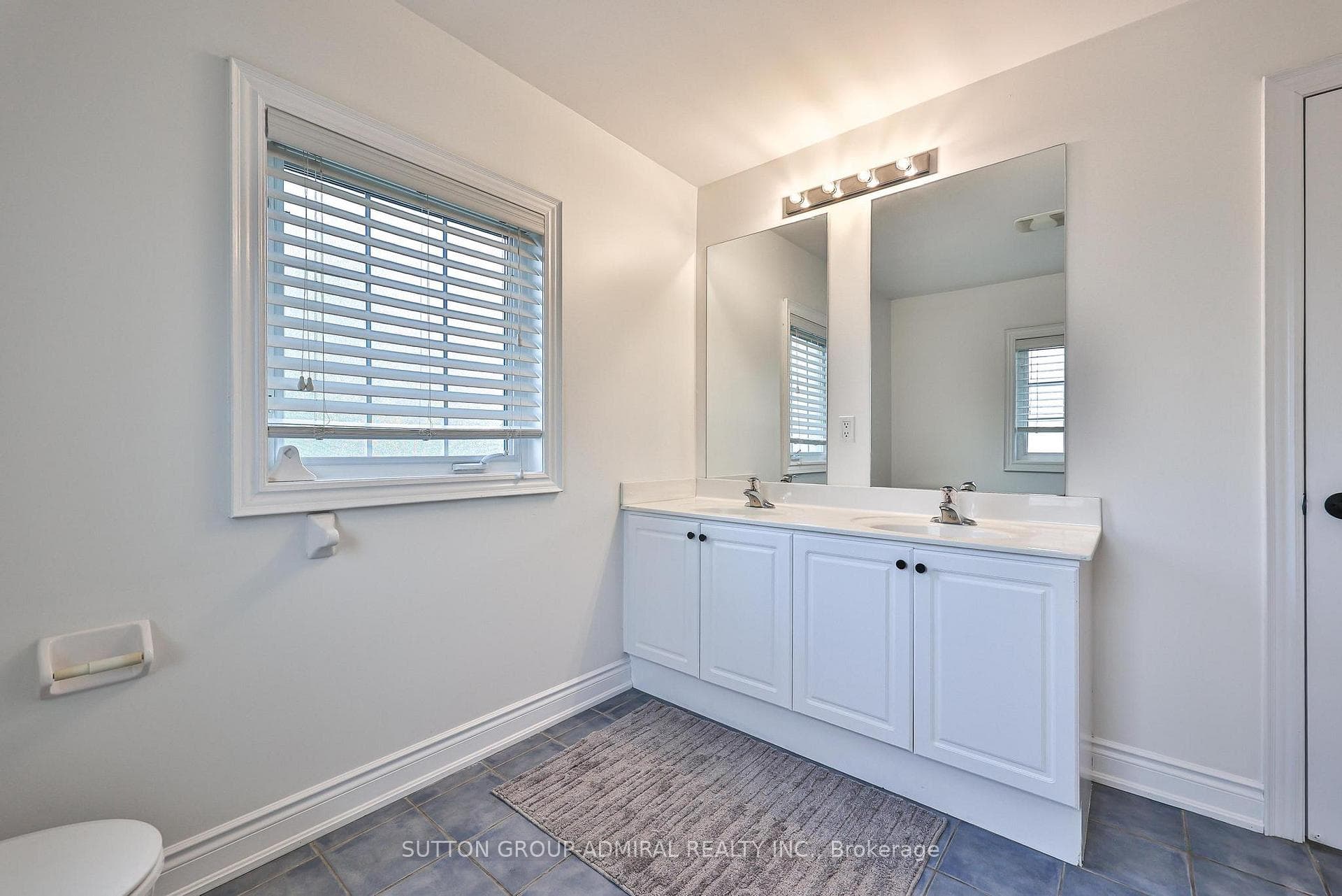 502 Apple Blossom Drive photo 39
