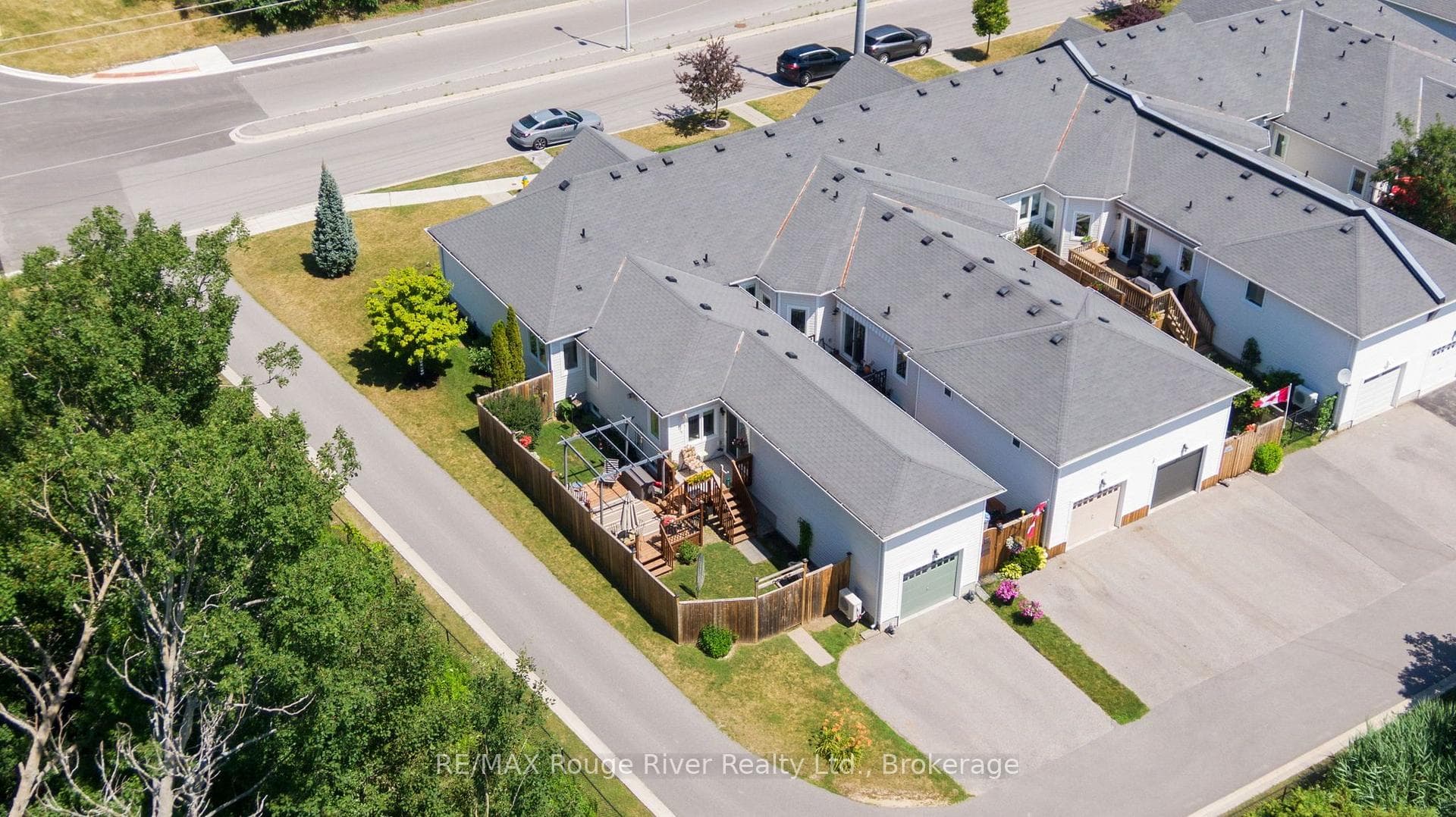 881 Kerr Street photo 33