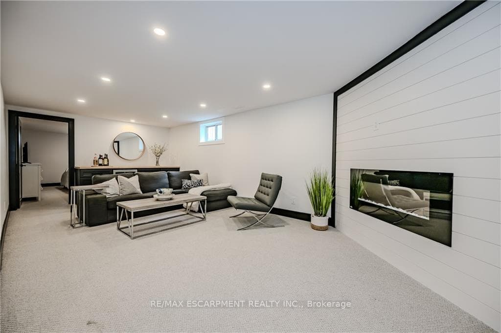 2155 Mountainside Drive photo 23