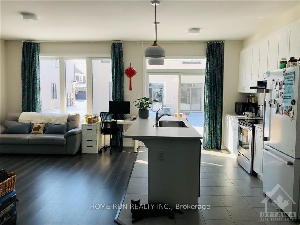 739 MEGREZ Way photo 2