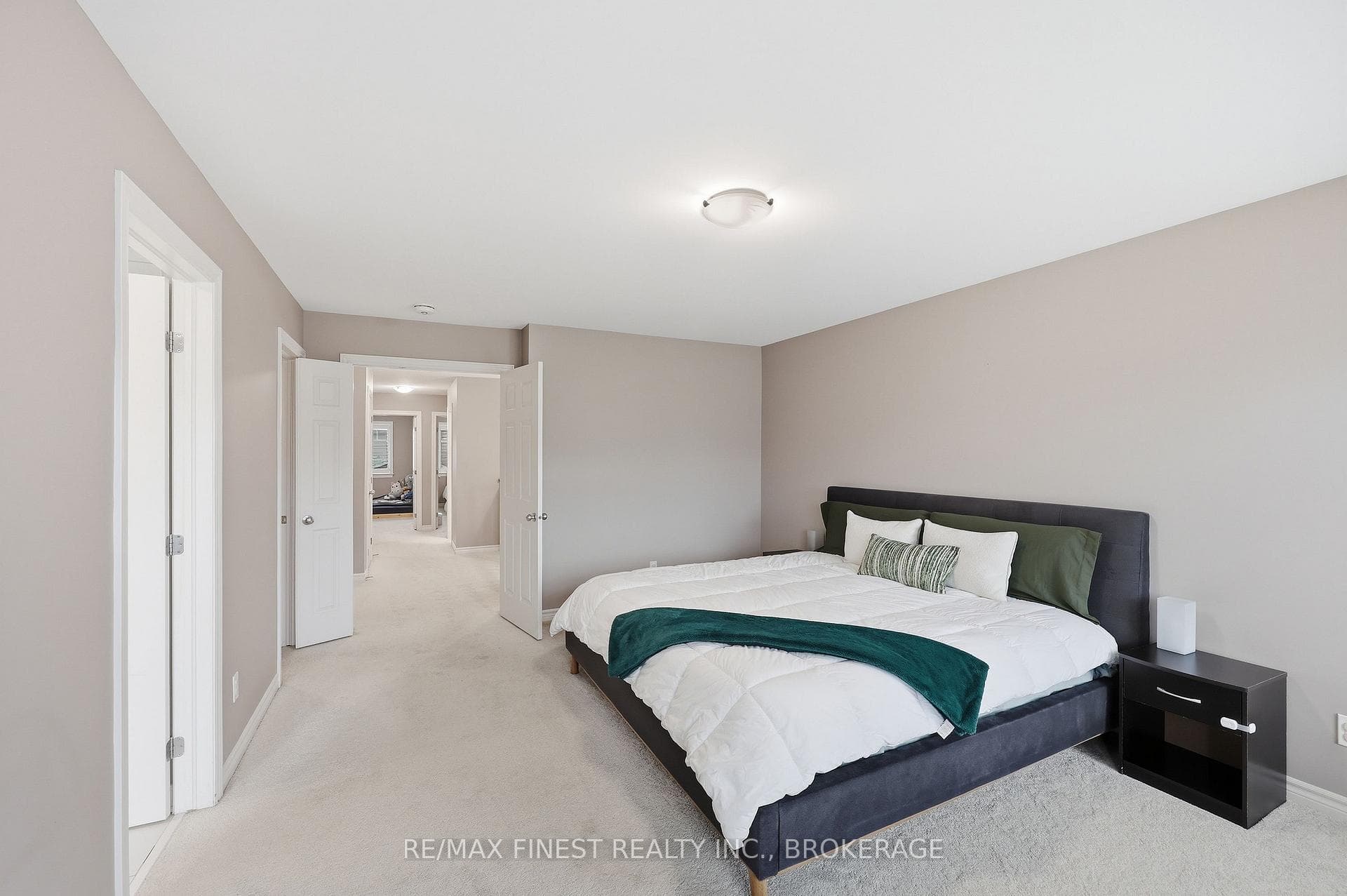 879 Riverview Way photo 25