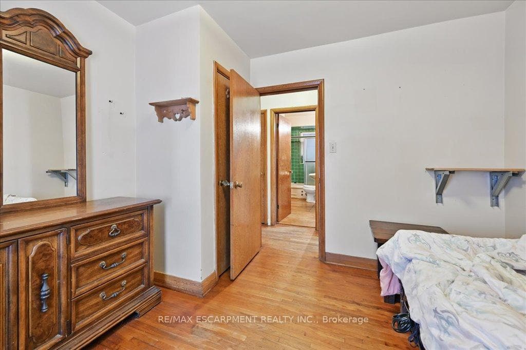503 Upper Gage Avenue photo 14
