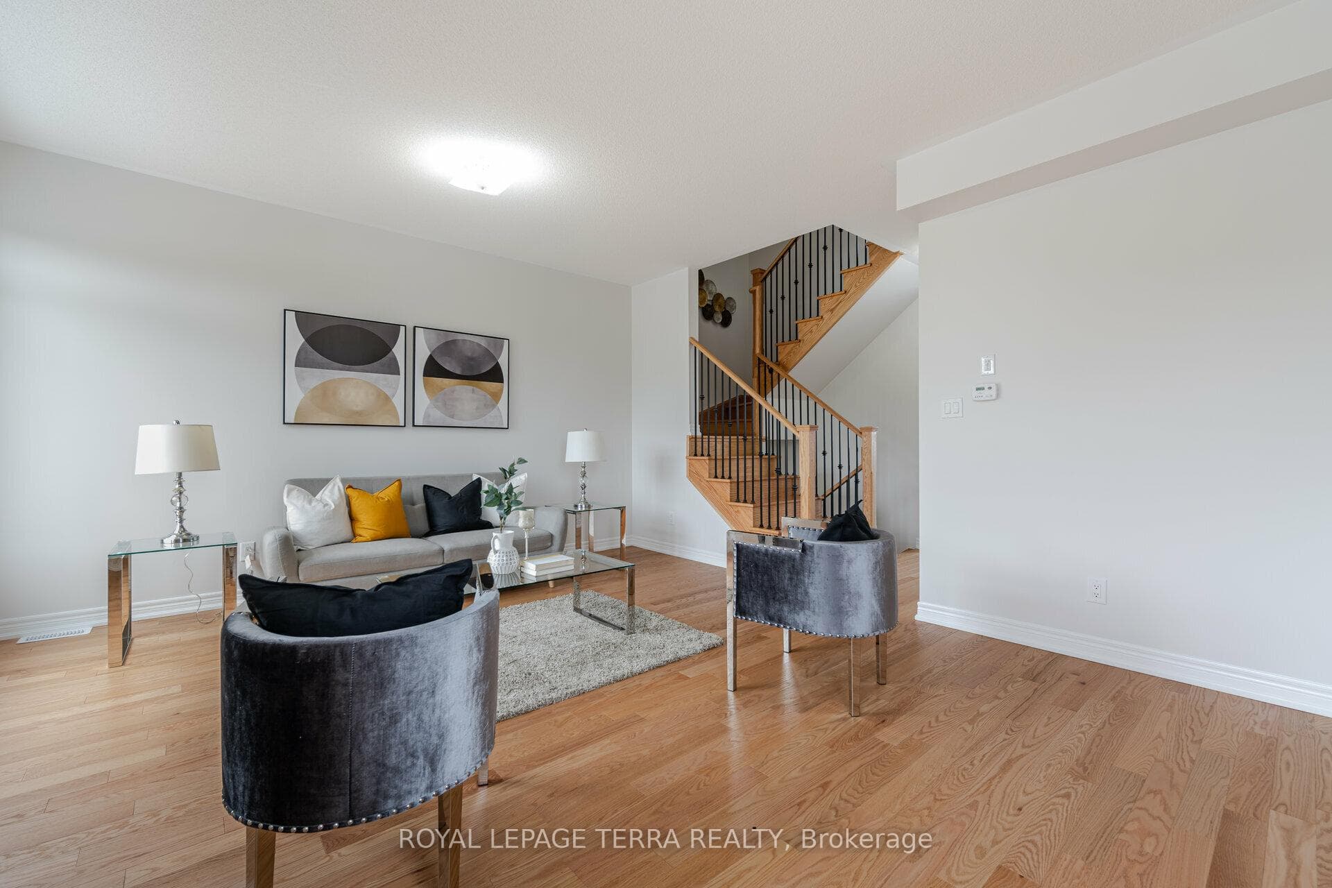 1 Queenpost Drive photo 9