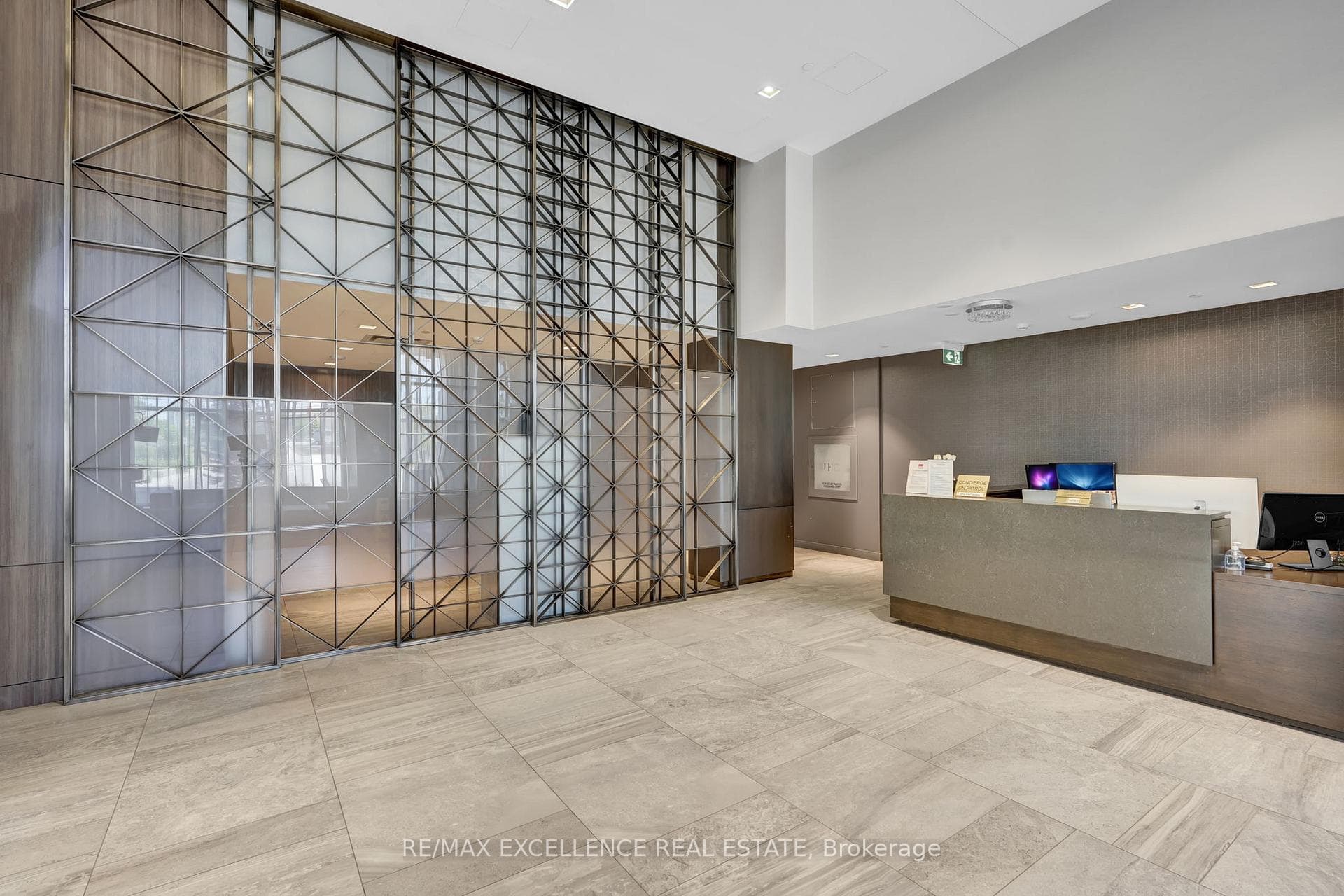 2560 Eglinton Avenue Unit 509 photo 4