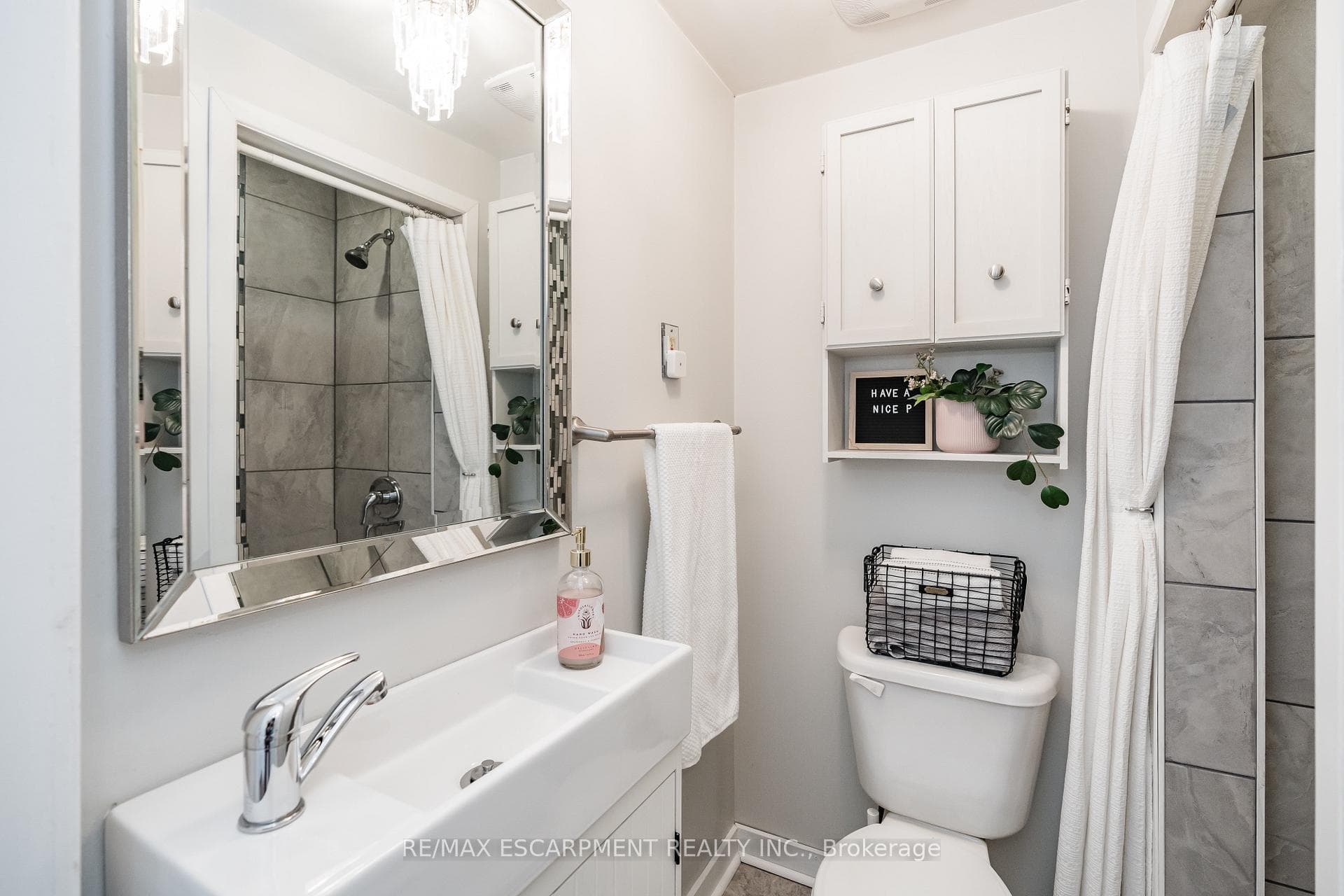 59 Chestnut Avenue photo 17