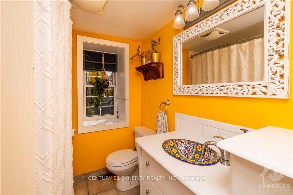 1695 GROVES Road photo 19