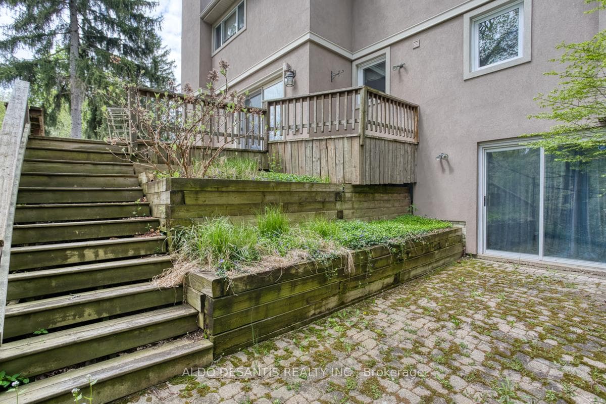 19 Terrace Drive photo 34