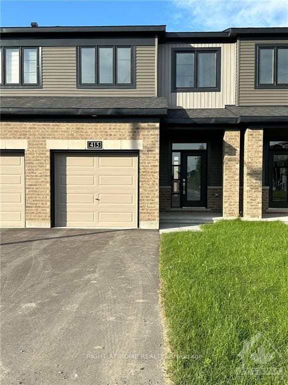 415 SILICON Way photo 1