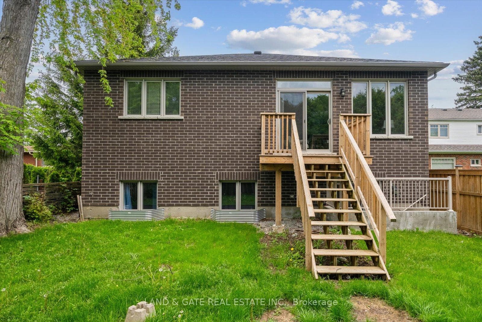 74 Lambs Lane photo 33