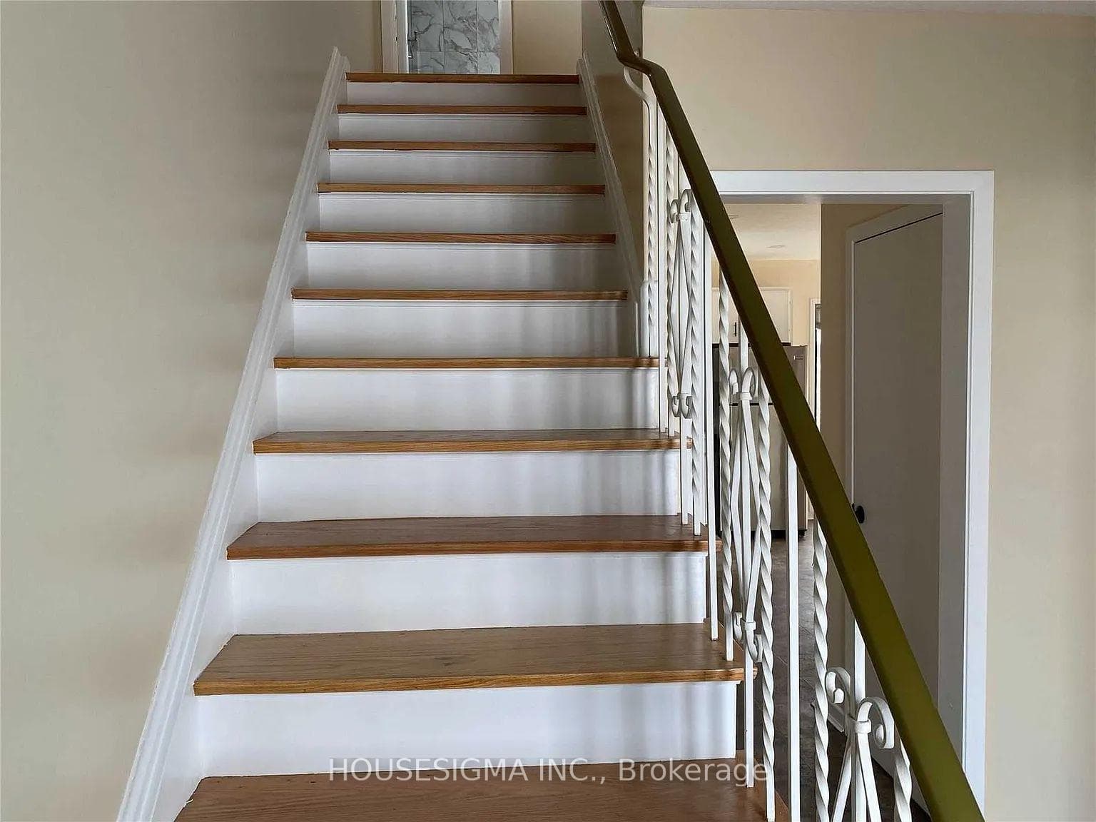 125 Mcmurchy Avenue photo 12
