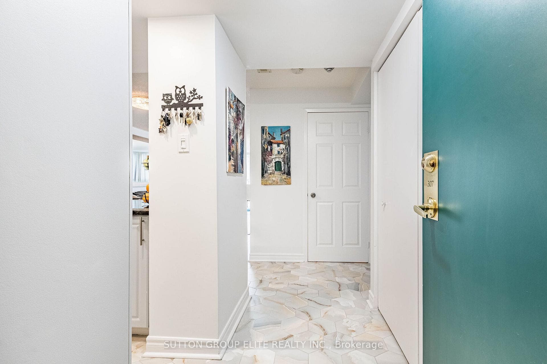 2091 Hurontario Street Unit 307 photo 6