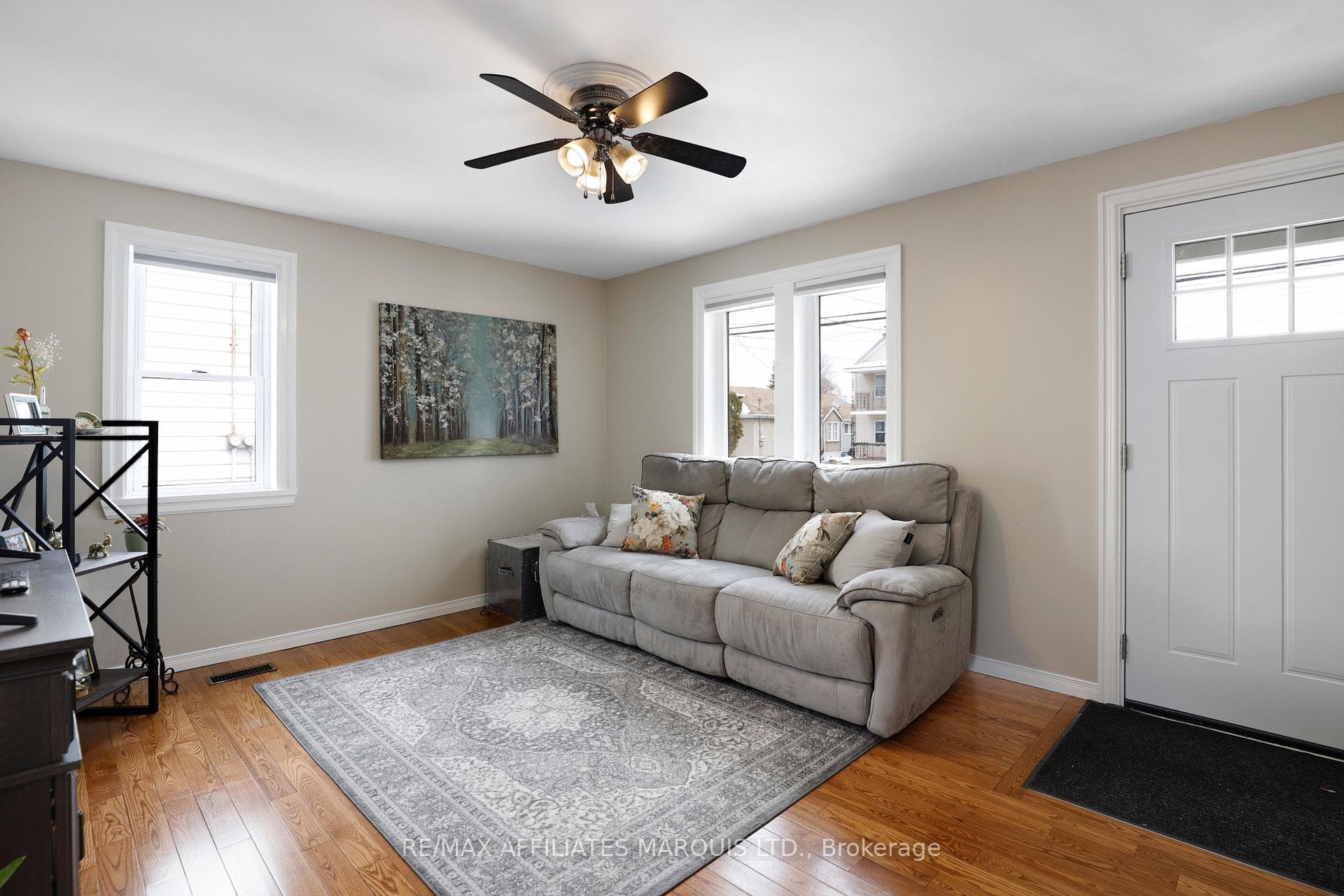 16 Lefebvre Avenue photo 4