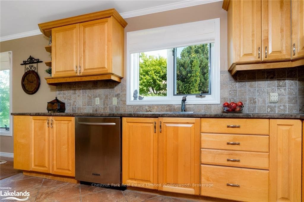 Spacious kitchen