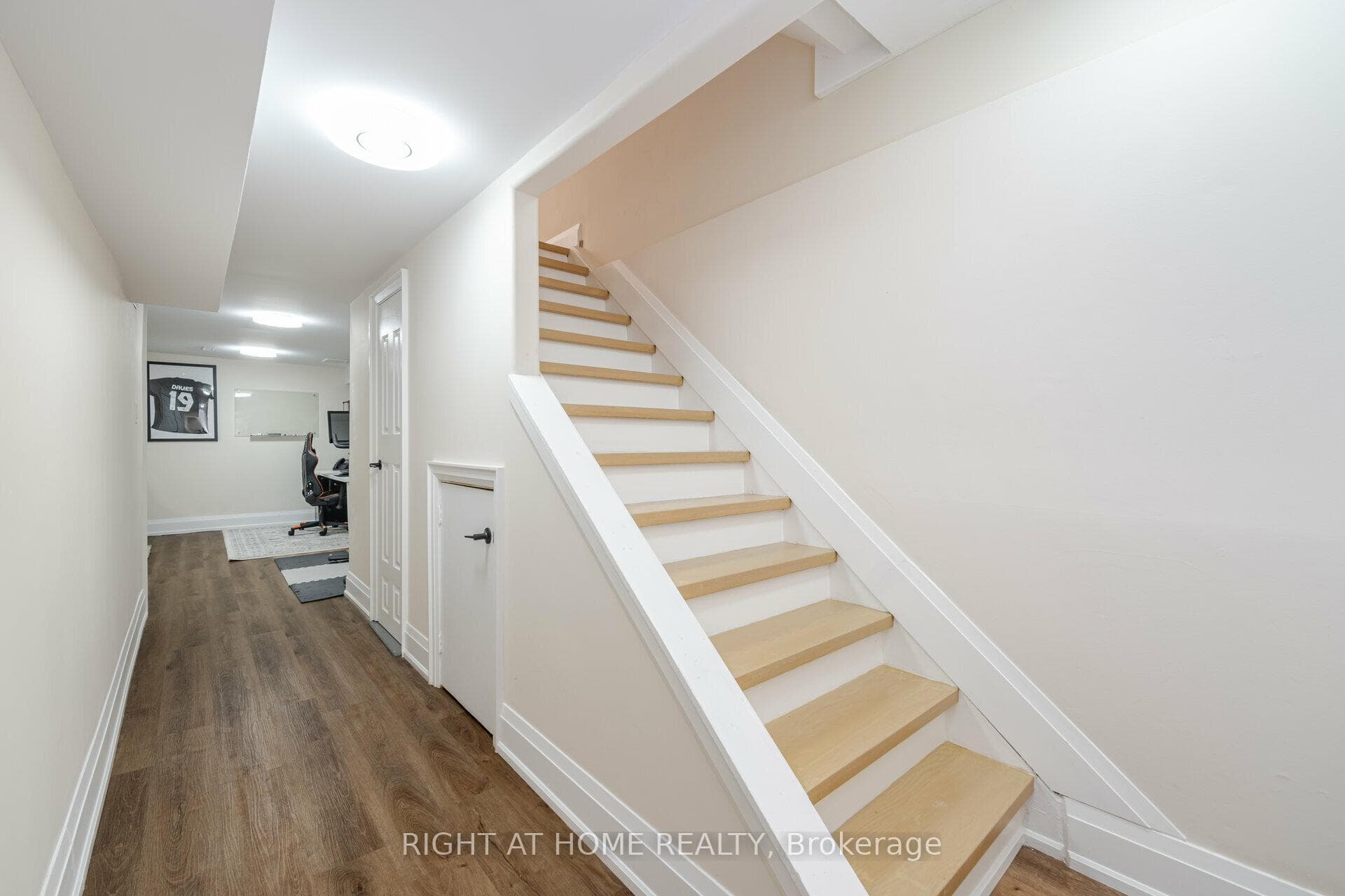 1516 Lancaster Drive Unit 1 photo 26