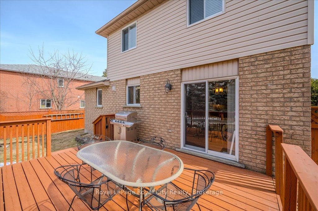 97 Thornhill Drive photo 39