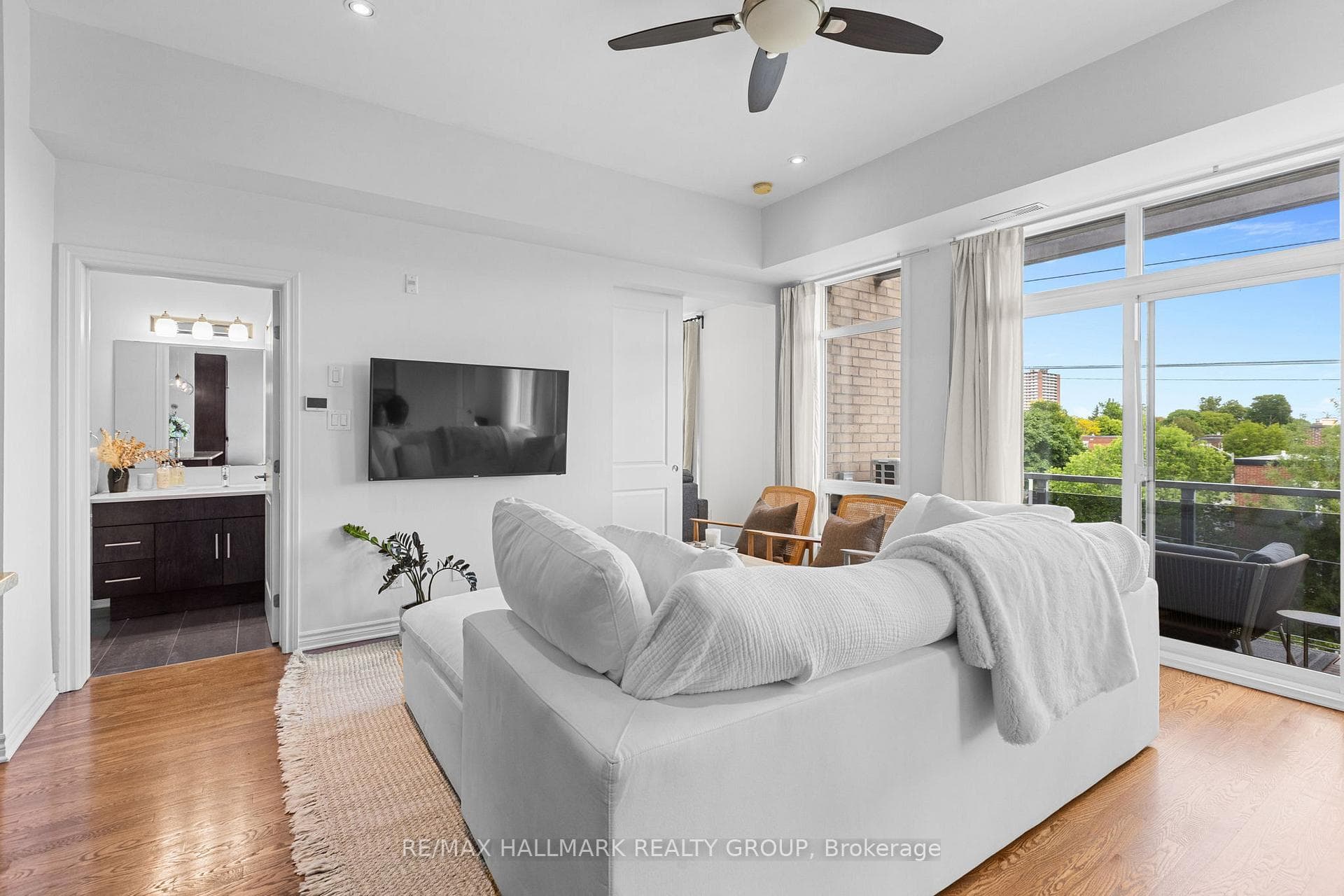 682 Churchill Avenue Unit 311 photo 6