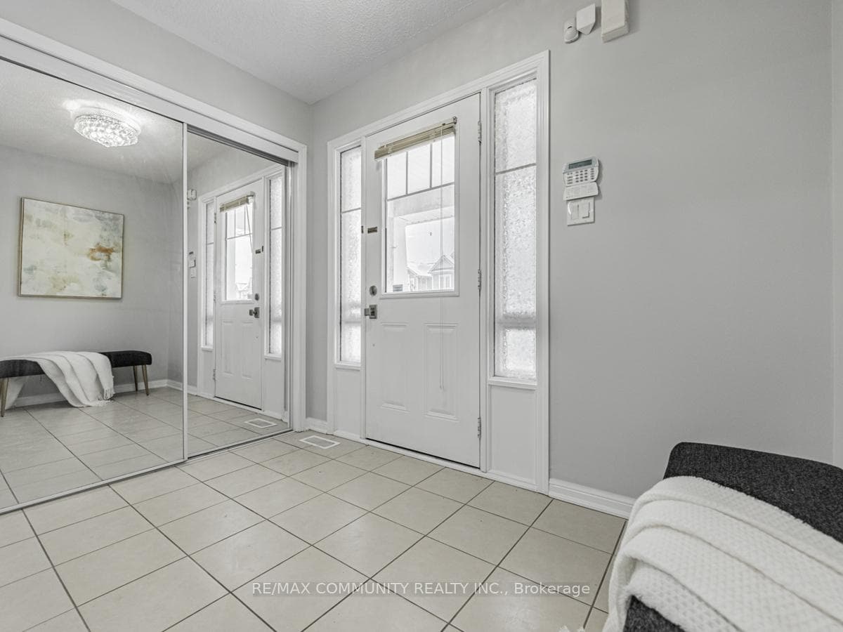 69 Robert Parkinson Drive photo 4