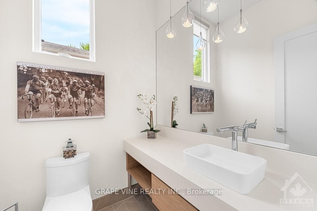 671 WINDERMERE Avenue photo 7