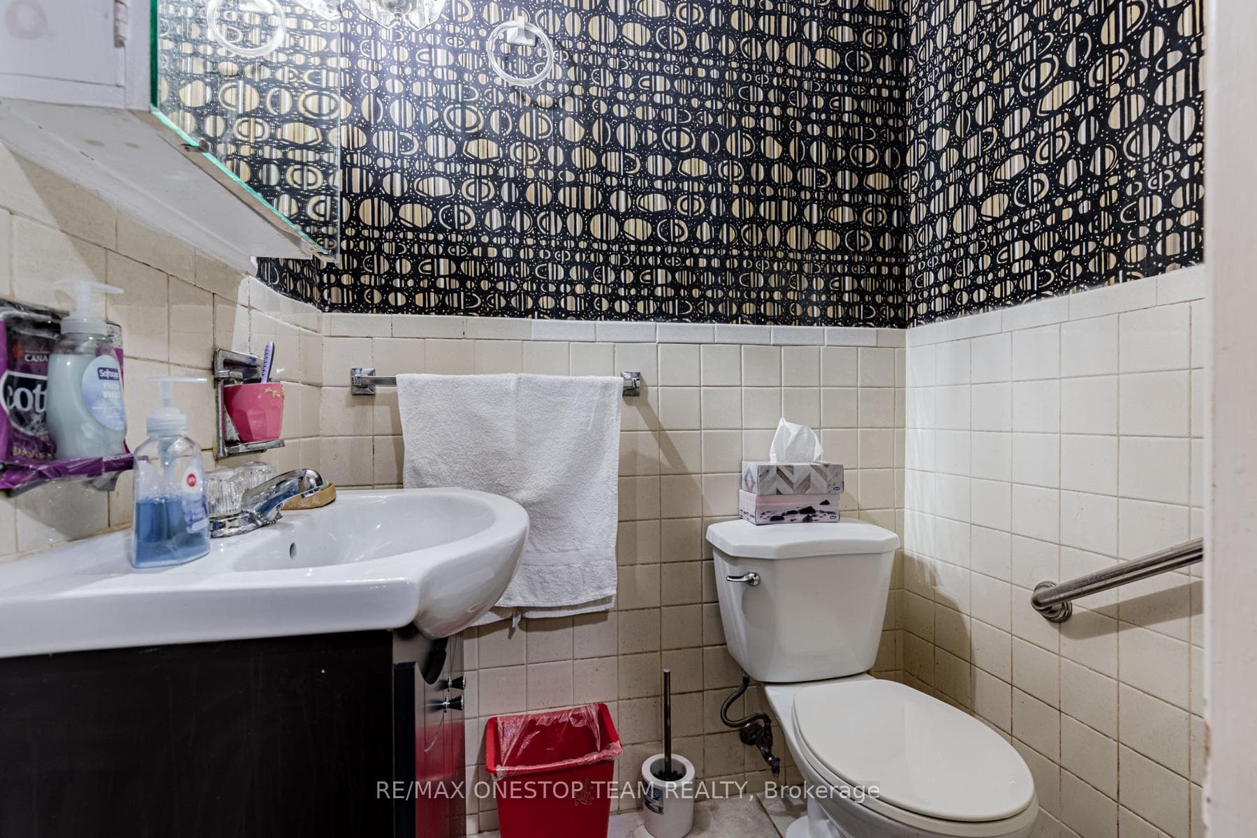 344 Pleasant Avenue photo 17