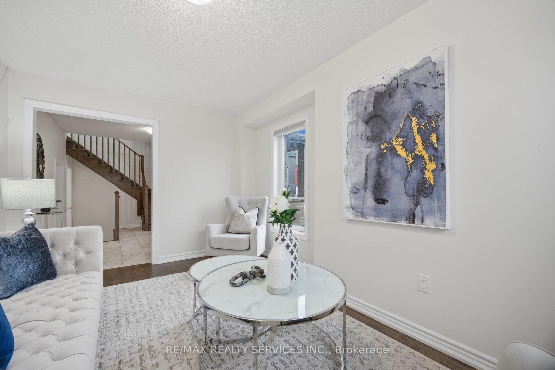 68 Donald Ficht Crescent photo 5