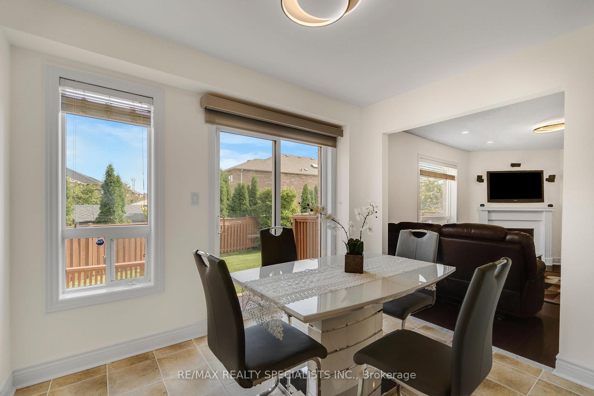 794 White Clover Way photo 17