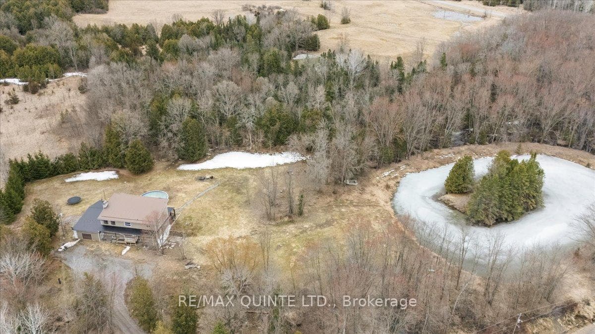74 Salem Road photo 4