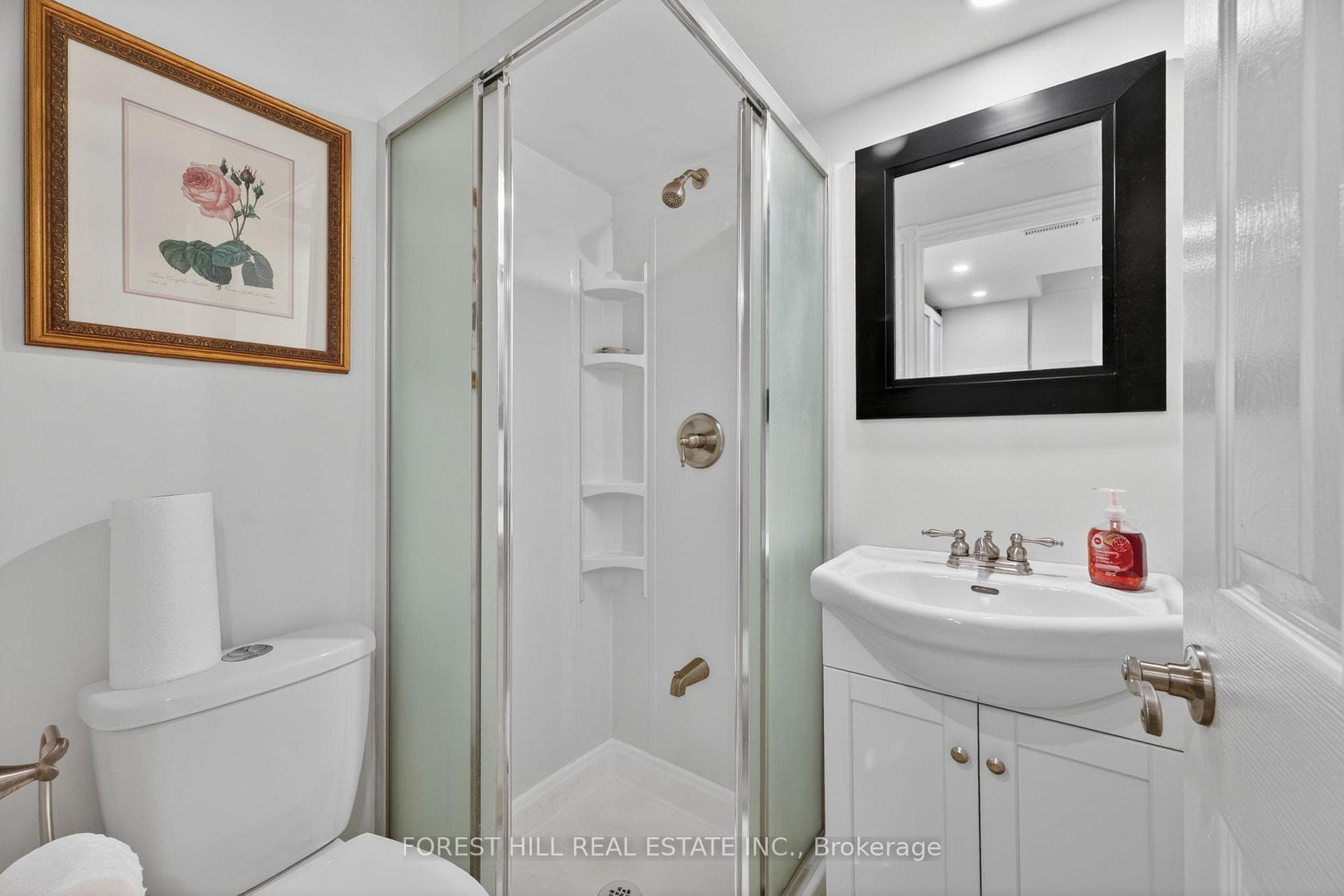 667 Macnab Gate Unit 4 photo 20