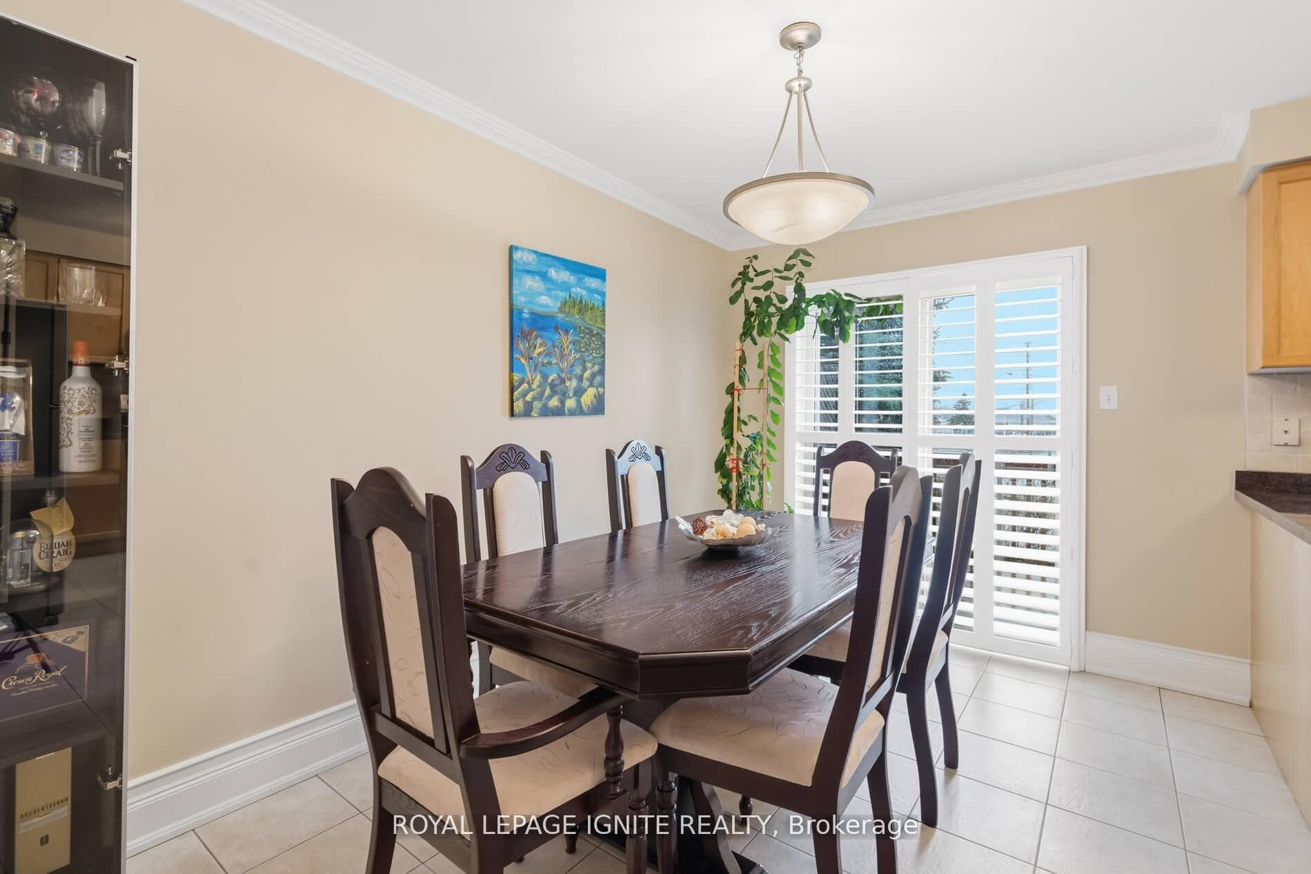 19 Foxchase Avenue Unit 37 photo 12
