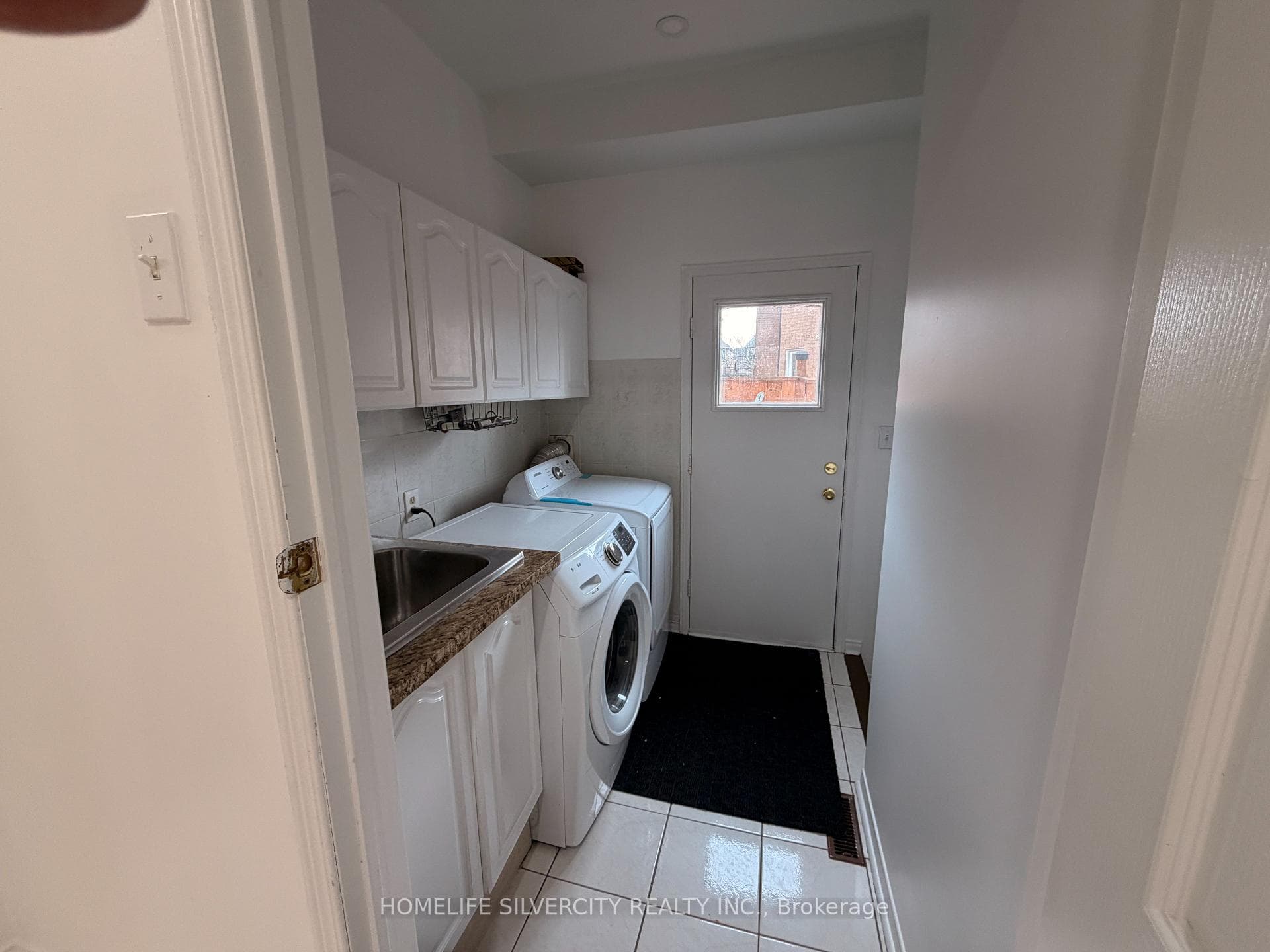 5 Blue Oak Avenue photo 16