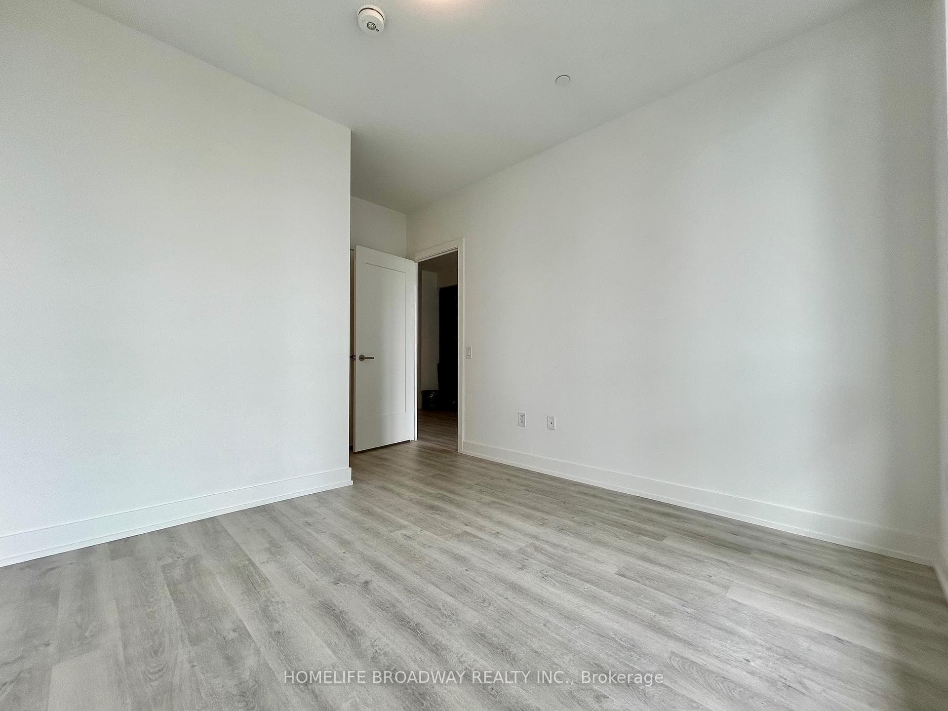 30 Inn On The Park Drive Unit 623 photo 6