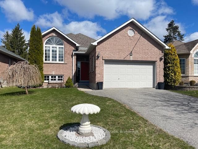 284 Rockingham Court photo 1