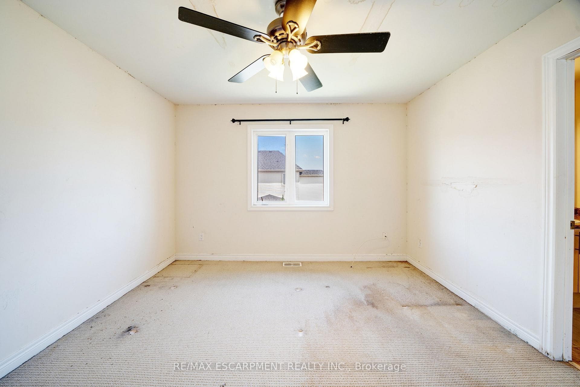 11 Belsey Lane photo 43