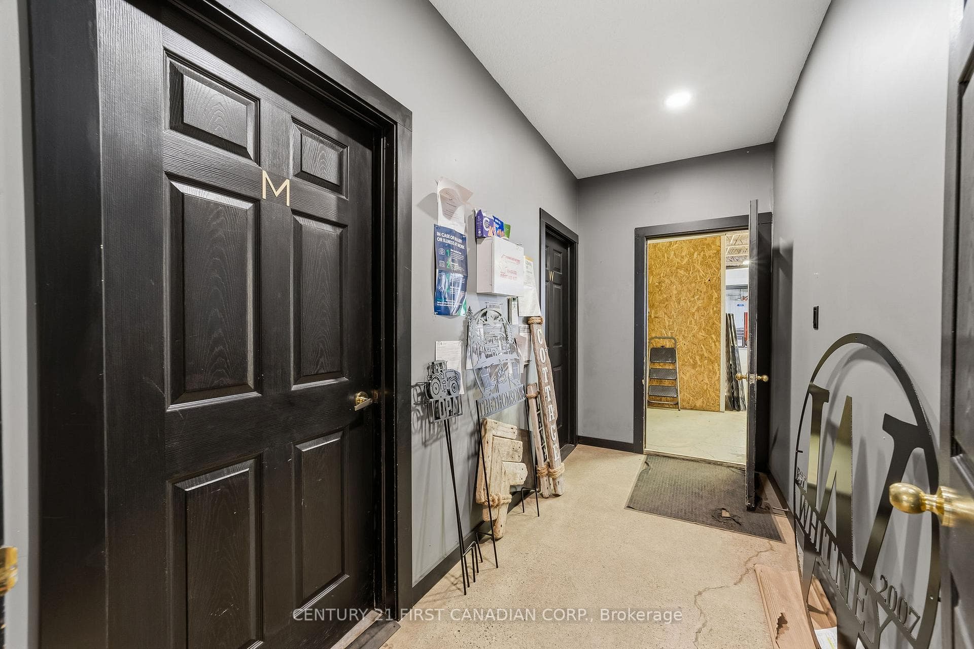 5611 McGillivray Drive photo 27