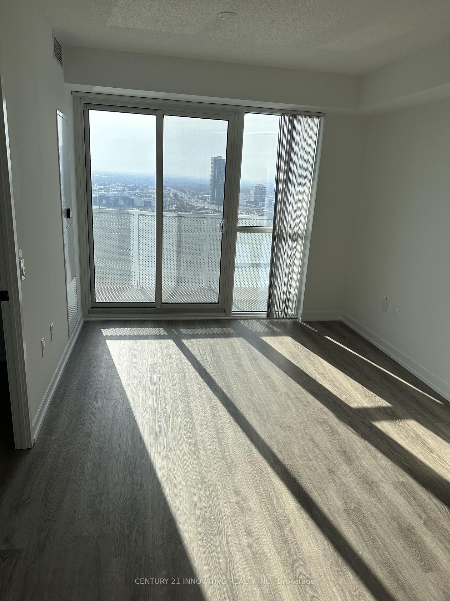 195 Commerce Street Unit 2209 photo 5