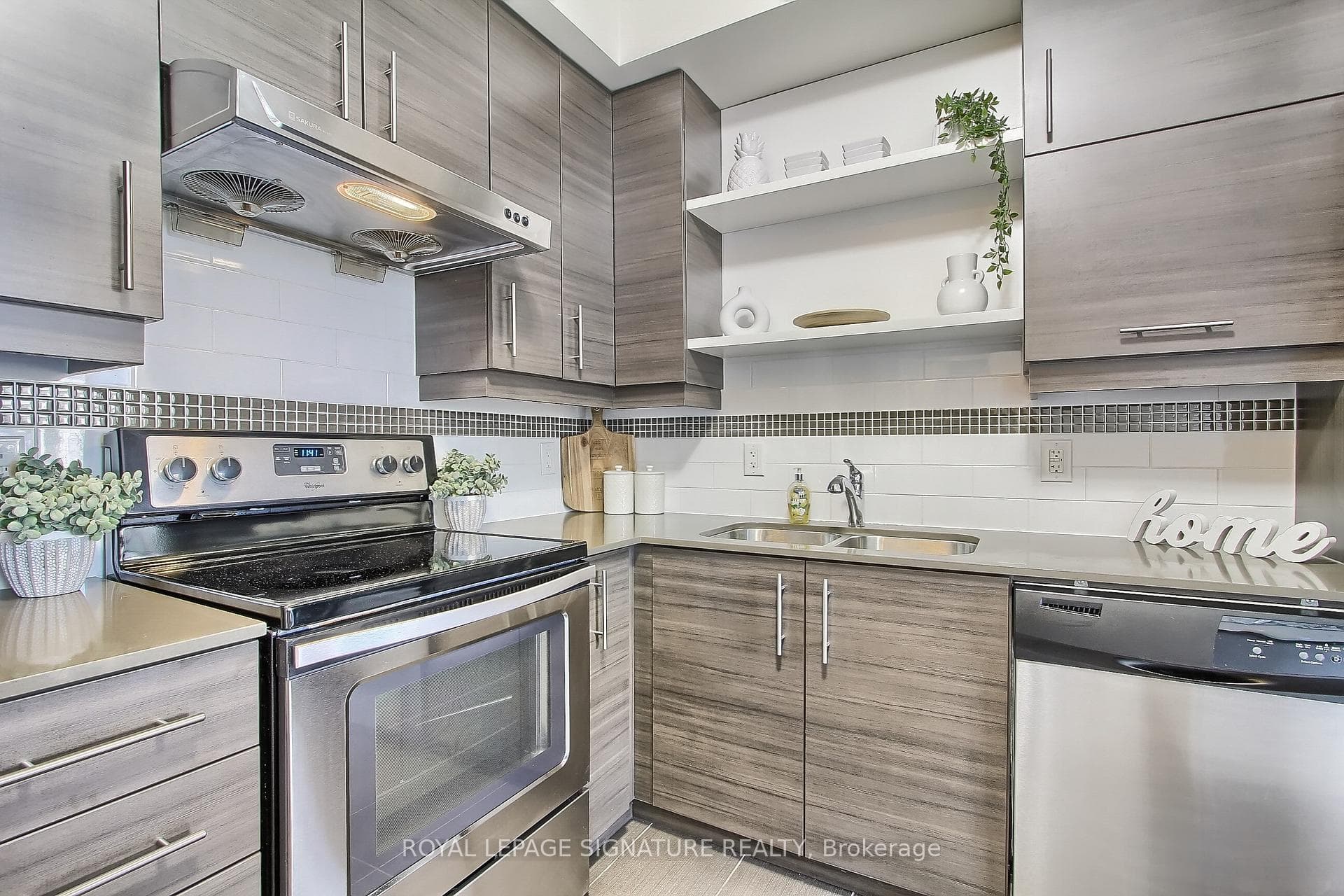 277 South Park Road Unit 319 photo 6