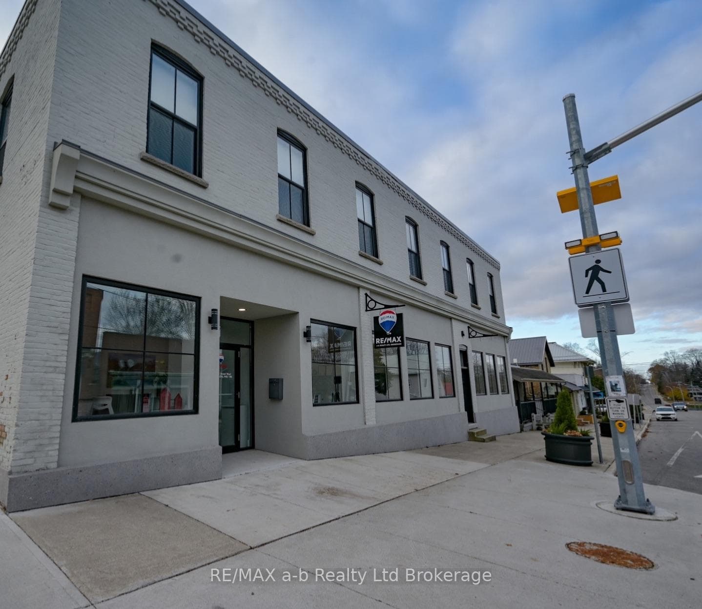 201 Main Street photo 6