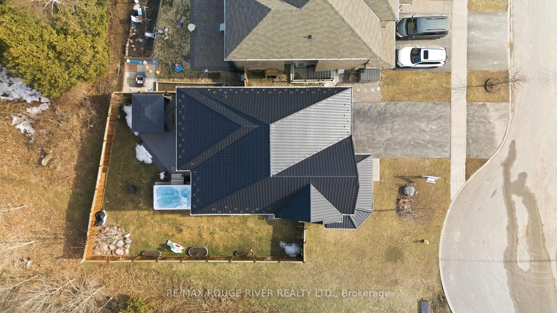 201 Varcoe Road photo 48