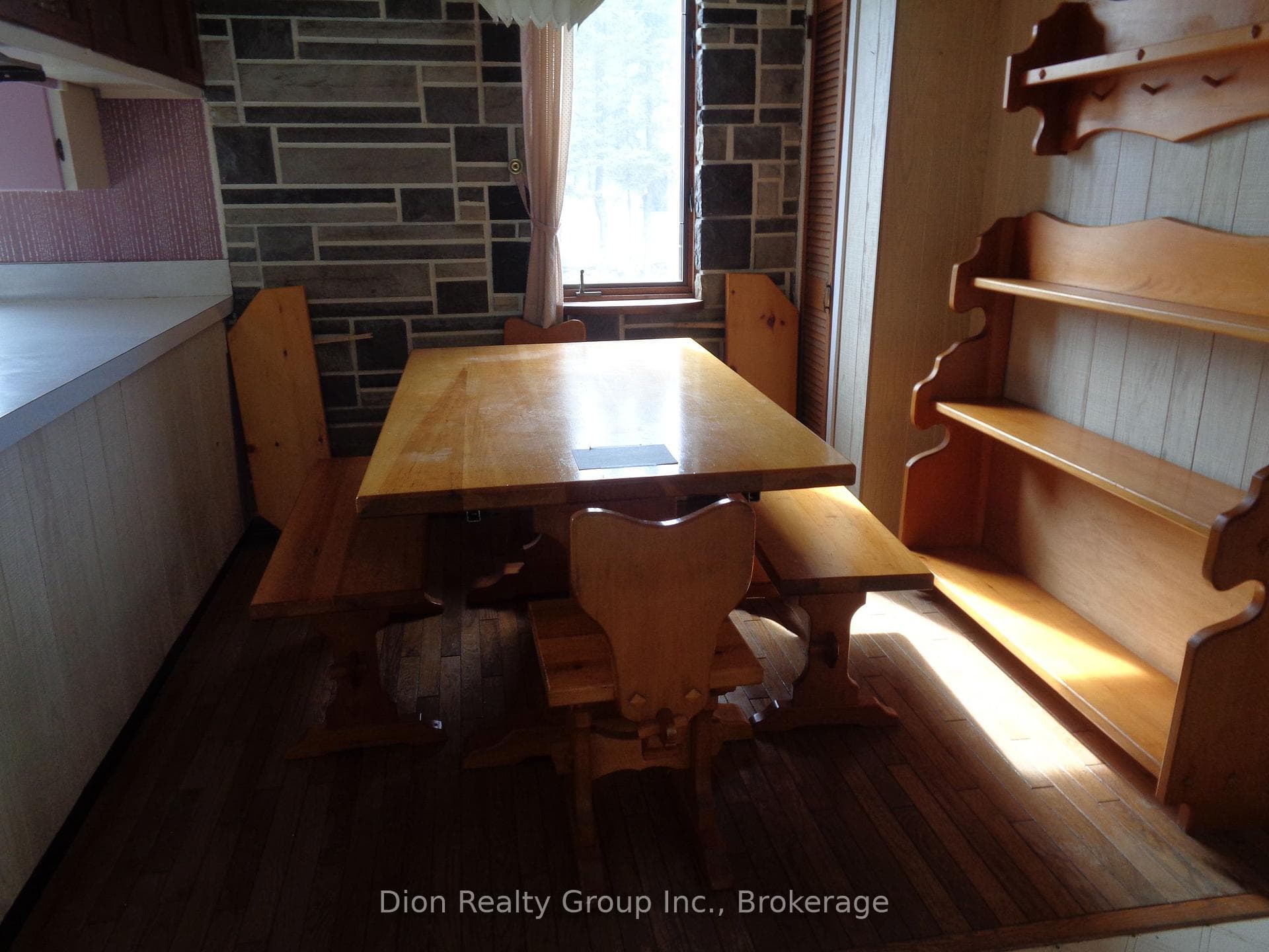 37 Mckelvie Avenue photo 4