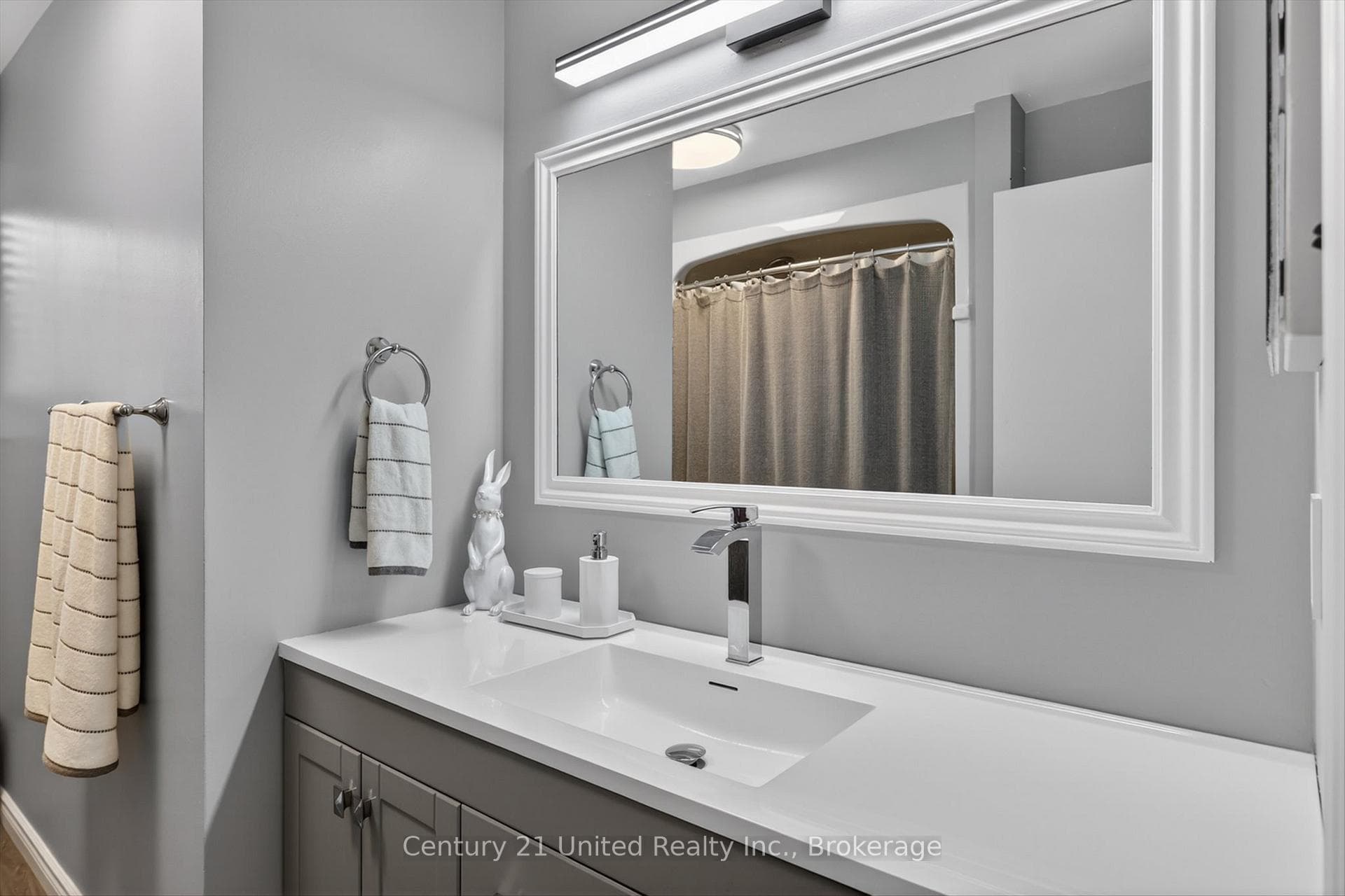 12 Emily Court photo 23