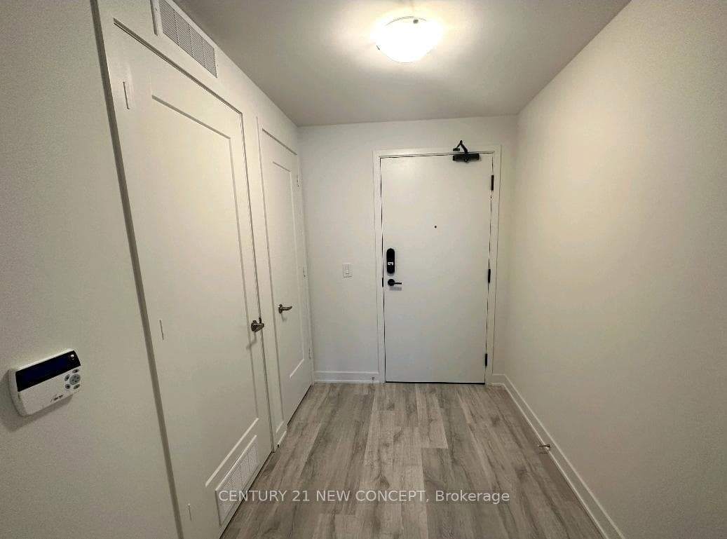 60 Princess Street Unit 921 photo 6