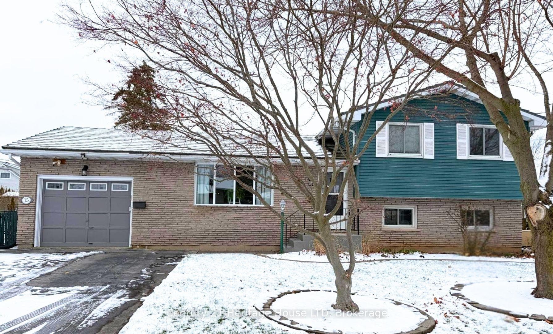 Front view of the property in winter