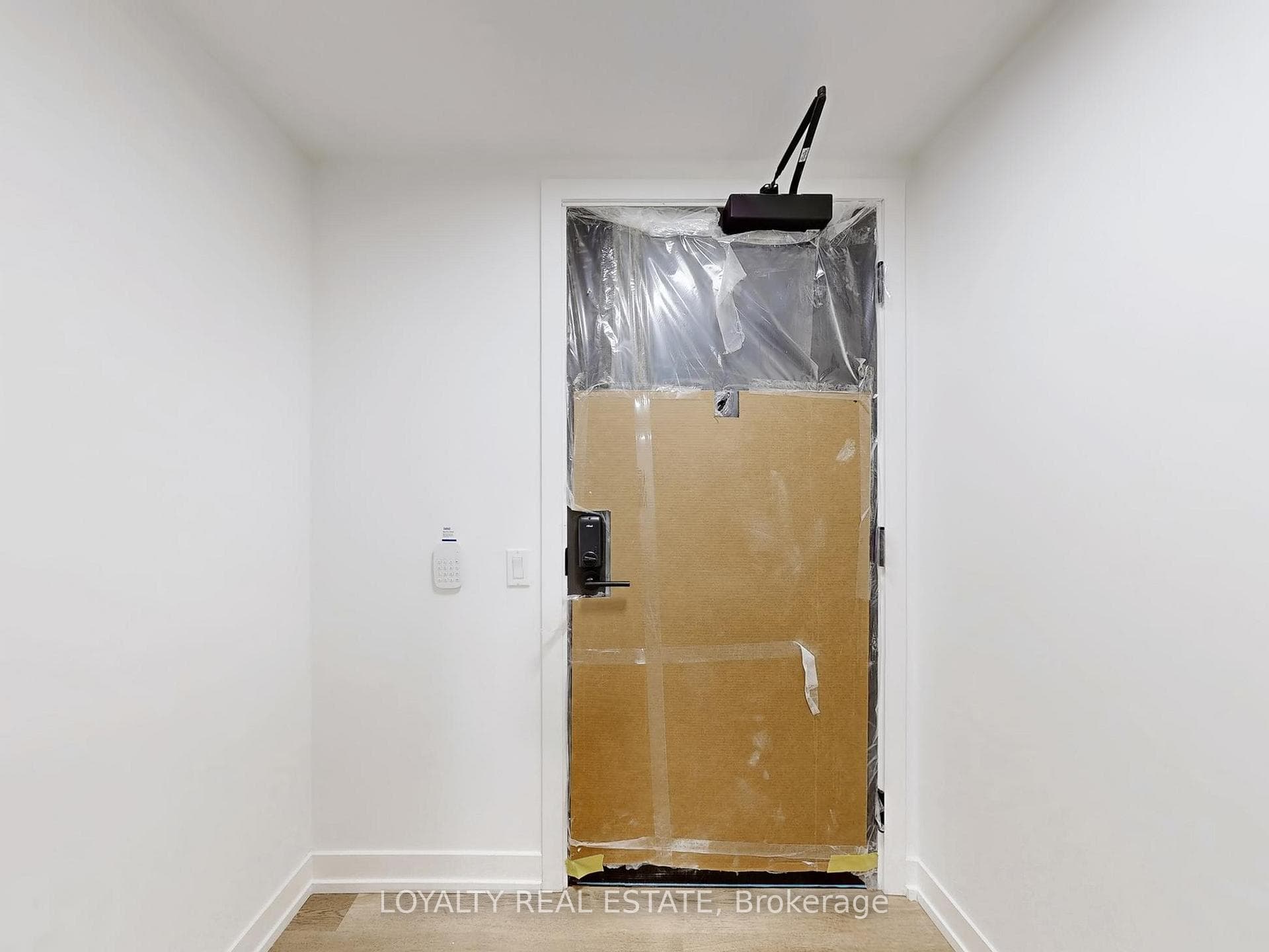 771 Yonge Street Unit 706 photo 32