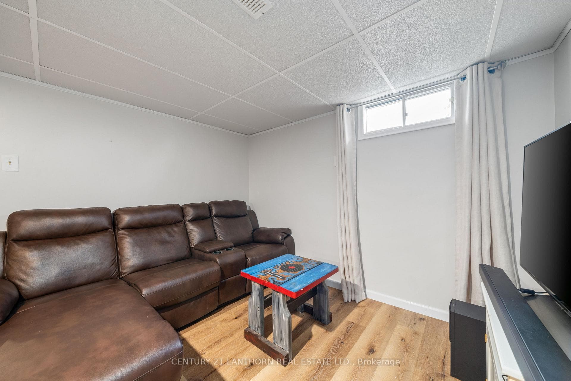 22 Maple Drive photo 29